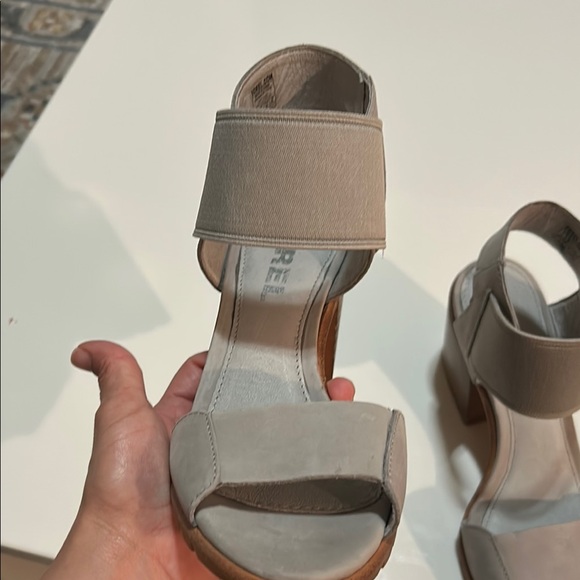 Sorel Womens Nadia Sandals Size 7 Dove Gray Leather  Chunky Heel - Picture 10 of 10